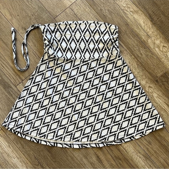 PATAGONIA Lithia Mini Skirt Or Top Size Medium NWT - Picture 7 of 12